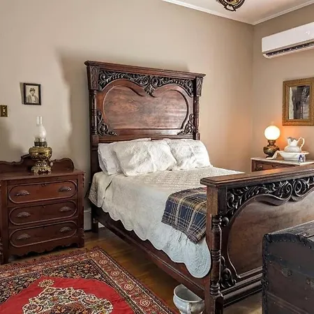 Downtown Historic Home, Easy Walk From State Street Bristol Exterior photo
