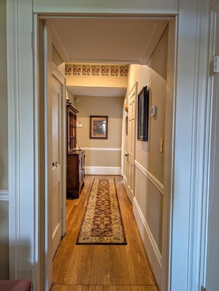 Holiday home Downtown Historic Home, Easy Walk From State Street