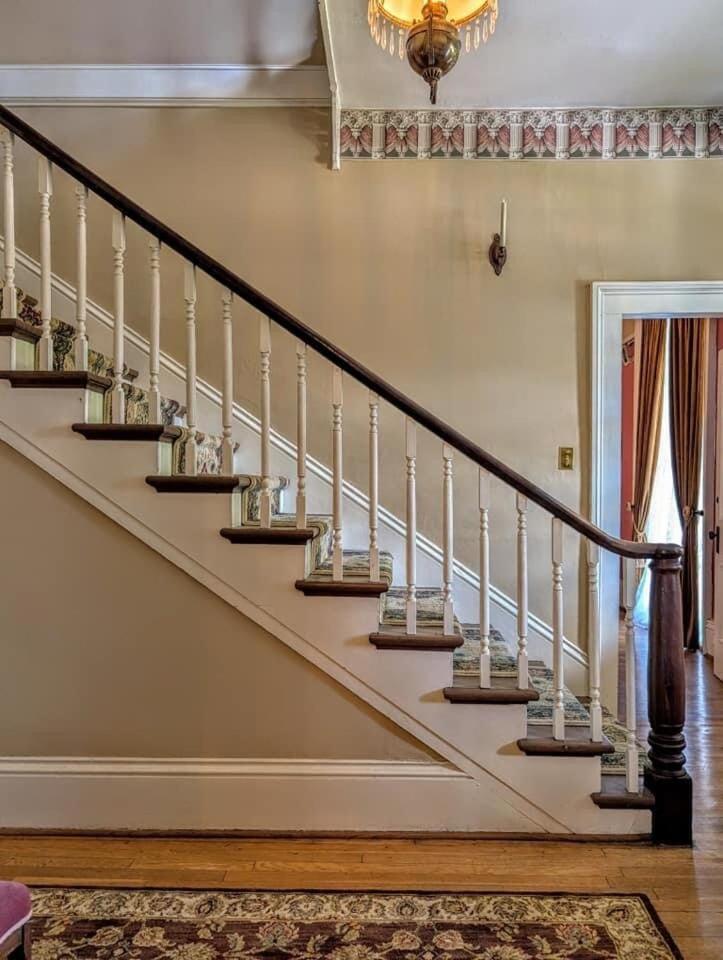 Downtown Historic Home, Easy Walk From State Street