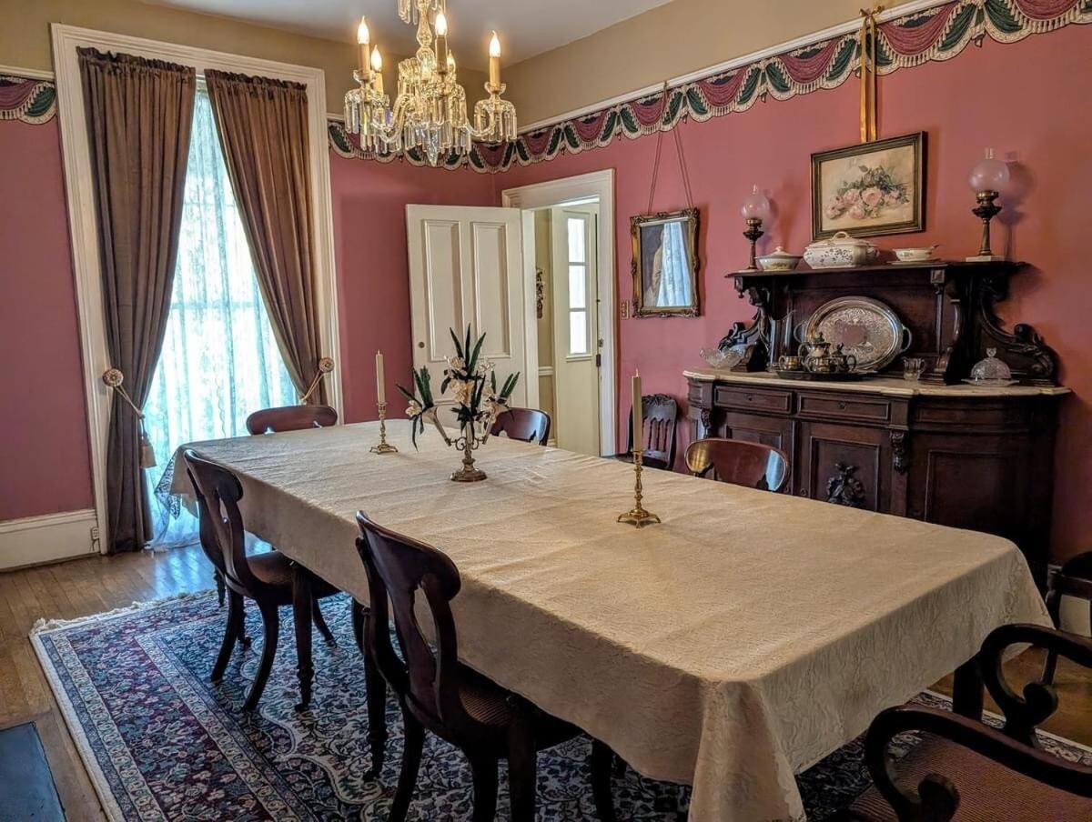 Downtown Historic Home, Easy Walk From State Street * Bristol