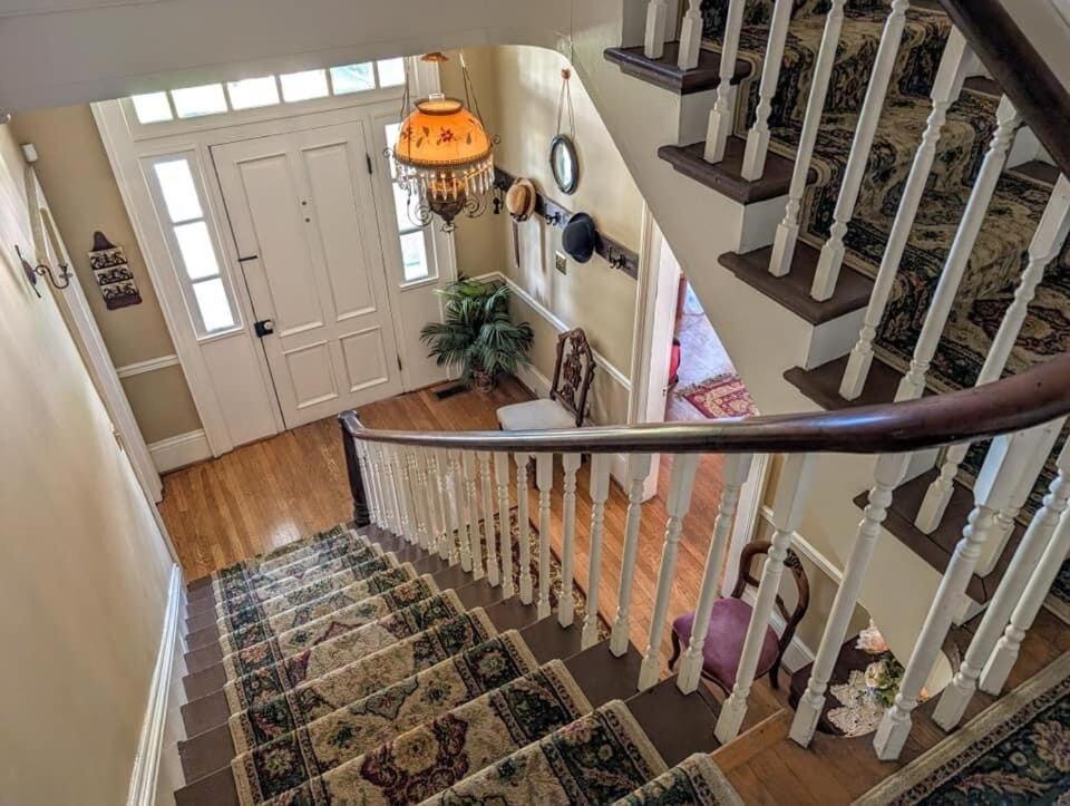 Holiday home Downtown Historic Home, Easy Walk From State Street *